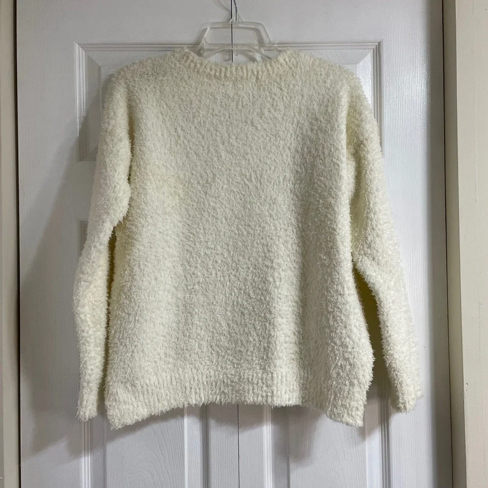 Hippie Rose Fuzzy‎ Cozy Cream Pullover Sweater Long Sleeve Size Large